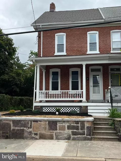 131 Jefferson St, East Greenville, PA 18041