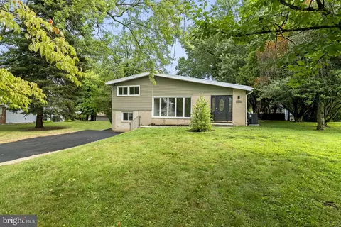 1525 Erbs Mill Rd, Blue Bell, PA 19422