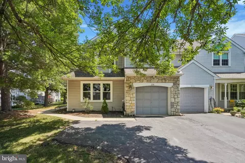 210 Polo Dr, North Wales, PA 19454