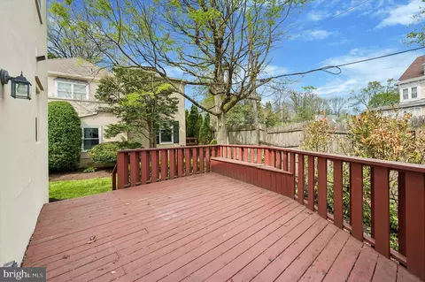 Exterior - 3 Hansen Ct, Narberth, PA 19072 photo 4 of 4