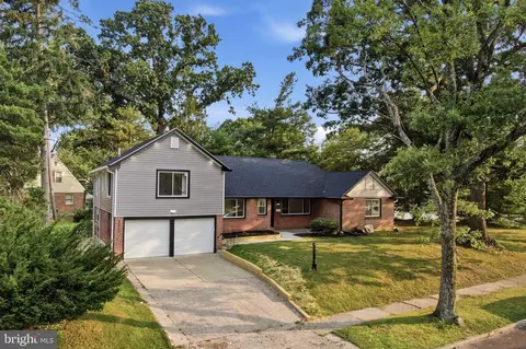 7906 Chandler Rd, Glenside, PA 19038