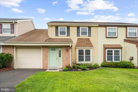 12 Forrester Rd, Horsham, PA 19044