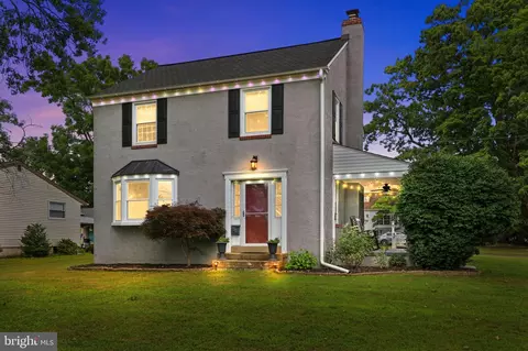 200 W Moreland Ave, Hatboro, PA 19040