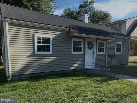 16 Haws Ln, Flourtown, PA 19031