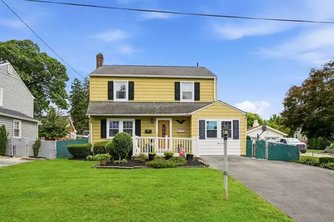 415 Central Ave Apt, Glenside, PA 19038