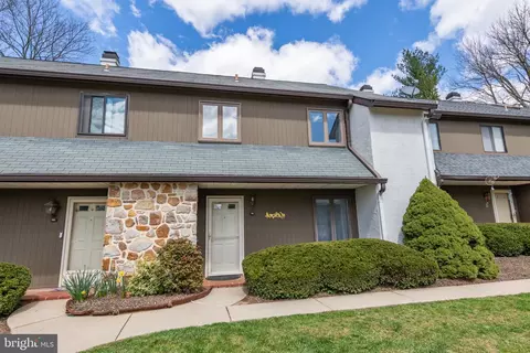 114 Pinecrest Ln, King Of Prussia, PA 19406