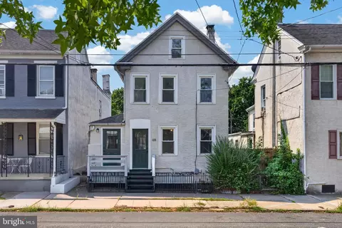 40 Chestnut St, Pottstown, PA 19464