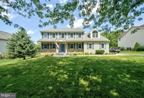 109 Samantha Ln, Lansdale, PA 19446