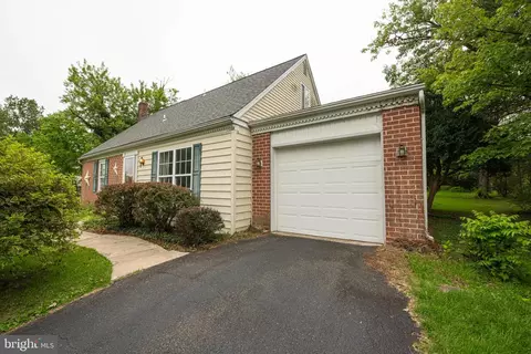 134 Primrose Ln, Pottstown, PA 19464
