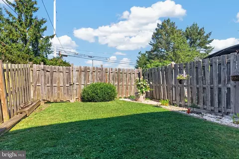 2002 Bayless Pl, Eagleville, PA 19403 photo 4