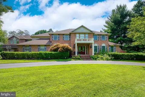 104 Sparango Ln, Plymouth Meeting, PA 19462