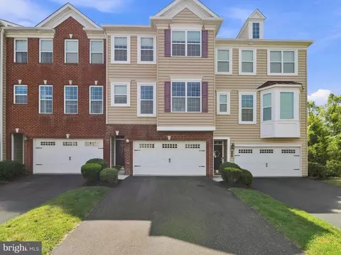 19 Rosy Ridge Ct, Telford, PA 18969