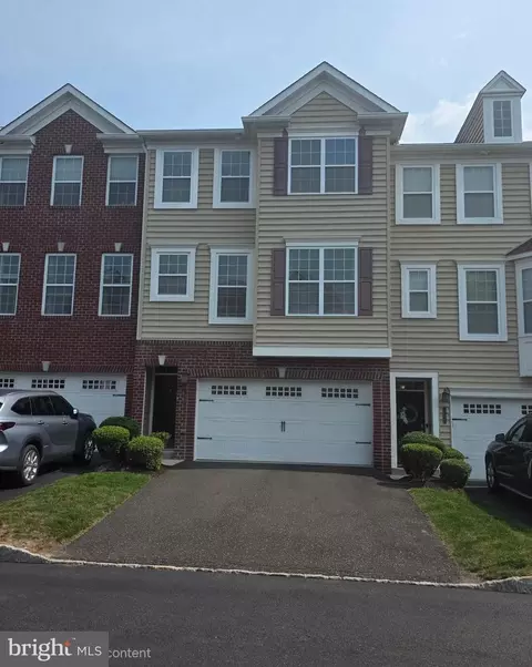 19 Rosy Ridge Ct, Telford, PA 18969