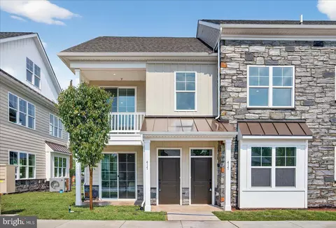 401 Isabelle Ct #101, Harleysville, PA 19438