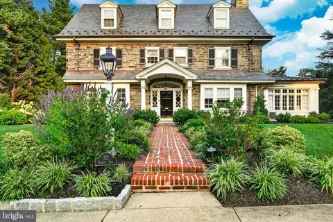 121 Bleddyn Rd, Ardmore, PA 19003