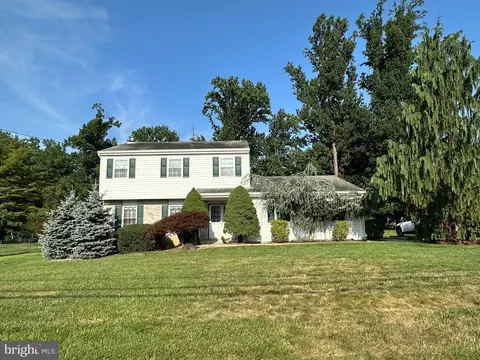 811 Wright Dr, Ambler, PA 19002