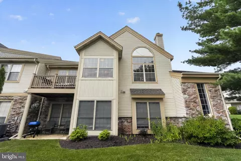 1602 1602 Foxmeadow Cir #CONDO 1602, Royersford, PA 19468