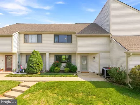 301 Bunker Hill Rd #CONDO 189, Harleysville, PA 19438