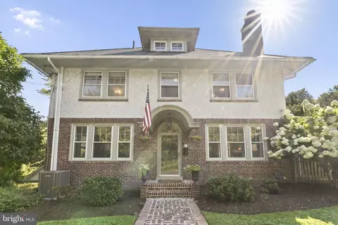 101 Maple Ave, Wyncote, PA 19095
