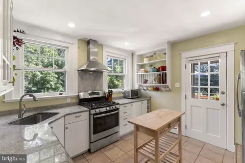 Kitchen - 101 Maple Ave, Wyncote, PA 19095 photo 1 of 2
