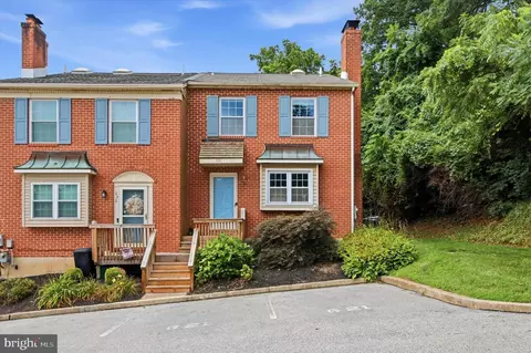 621 Coates Ln, King Of Prussia, PA 19406