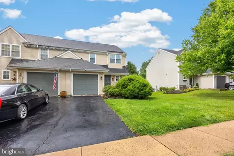 193 Azalea Cir, Royersford, PA 19468