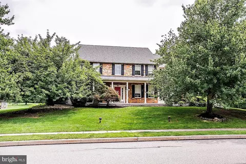 41 Steeplechase Ln, Royersford, PA 19468