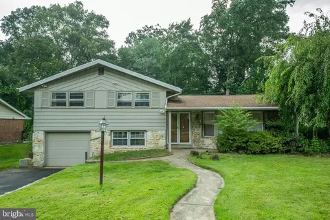 1026 Old Ford Rd, Huntingdon Valley, PA 19006