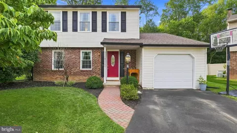 7 Cheswyck Cir, Horsham, PA 19044