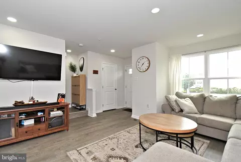 15 Castle Dr, Gilbertsville, PA 19525