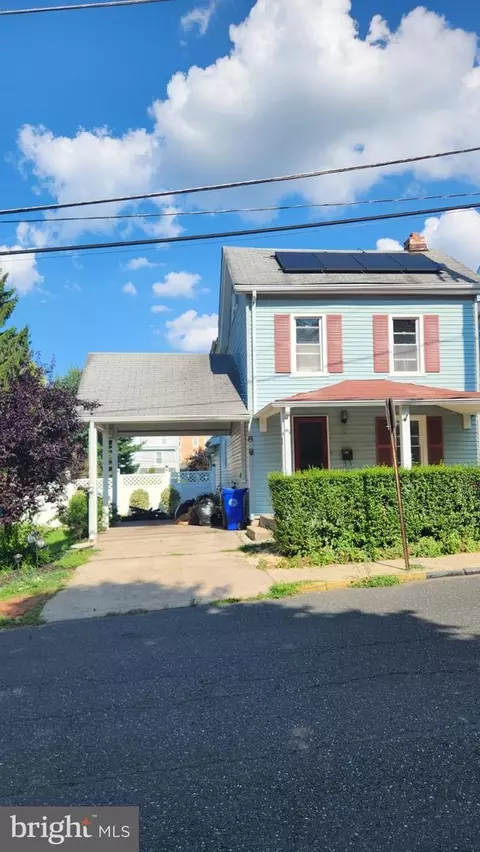 Undisclosed, Jenkintown, PA 19046