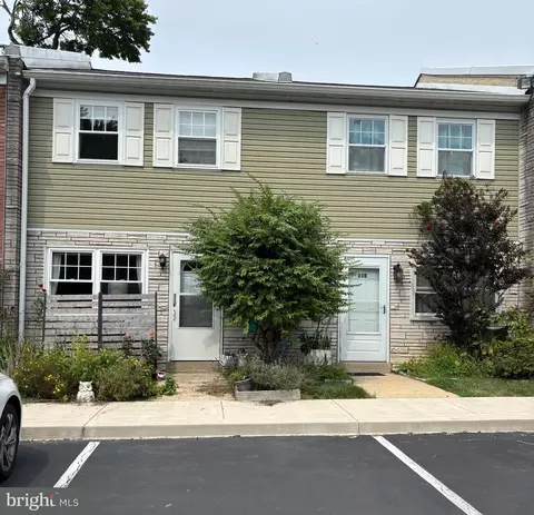 515 N York Rd #11-F, Willow Grove, PA 19090