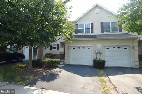 903 Carrington Dr, Red Hill, PA 18076