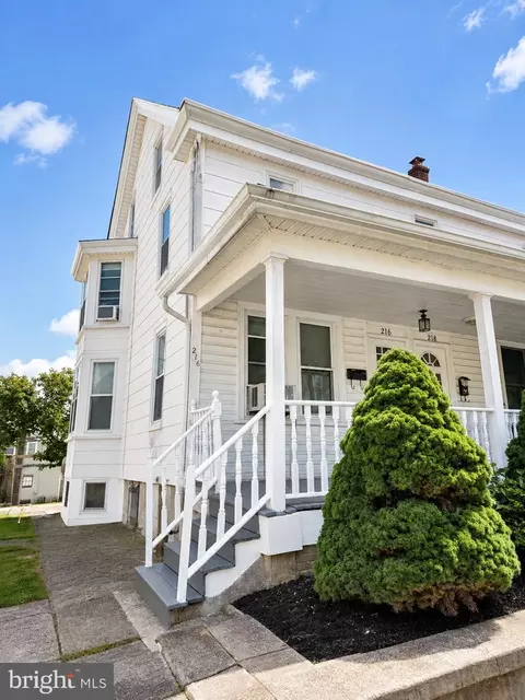 216 N Main St Apt, Souderton, PA 18964