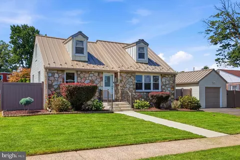376 E 4th St, Lansdale, PA 19446