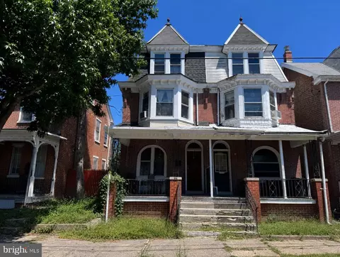 15 E 2nd St Apt, Pottstown, PA 19464