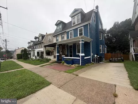 135 E 8th Ave, Conshohocken, PA 19428