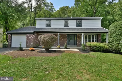 3225 Burn Brae Dr, Dresher, PA 19025