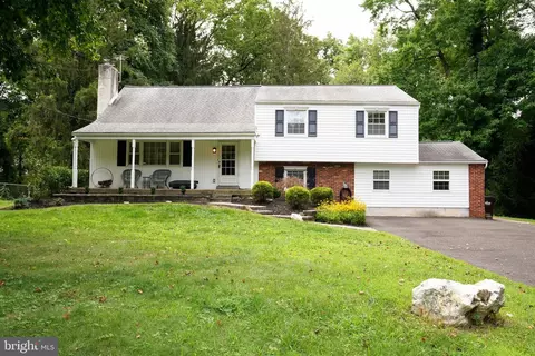 122 County Line Rd, Lansdale, PA 19446