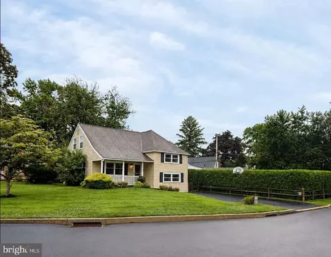 2570 Rosewood Ave, Abington, PA 19001