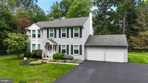 301 Grays Ln, Lansdale, PA 19446