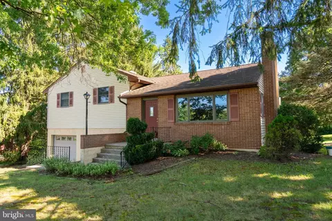 1121 Church Rd #east, East Greenville, PA 18041
