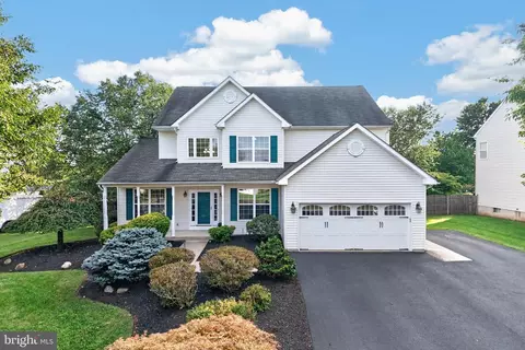 20 Ava Cir, Gilbertsville, PA 19525