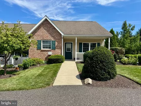 17 Ludwig Ln, Pottstown, PA 19464