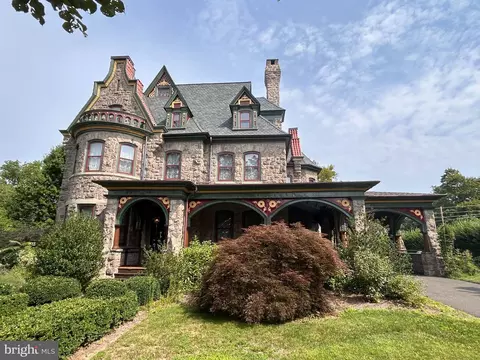 6 Lindenwold Ter, Ambler, PA 19002
