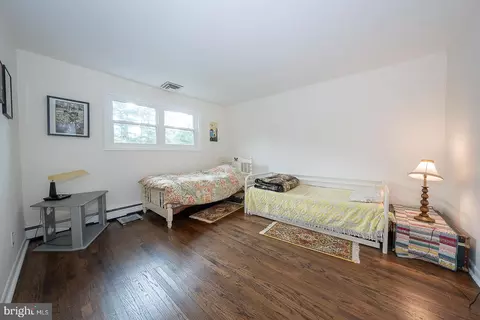 Bedroom - 528 Sprague Rd, Penn Valley, PA 19072 photo 4 of 5