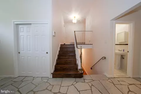 Entry Way - 528 Sprague Rd, Penn Valley, PA 19072 photo 2 of 2
