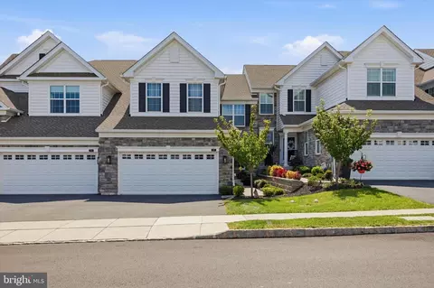 283 Hopewell Dr, Collegeville, PA 19426