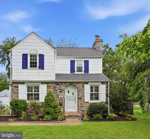 217 Williamsburg Rd, Ardmore, PA 19003
