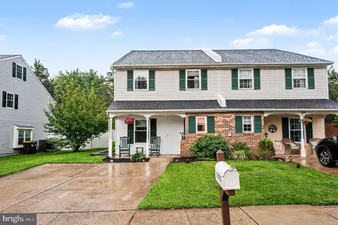 2021 Easter Ave, Harleysville, PA 19438